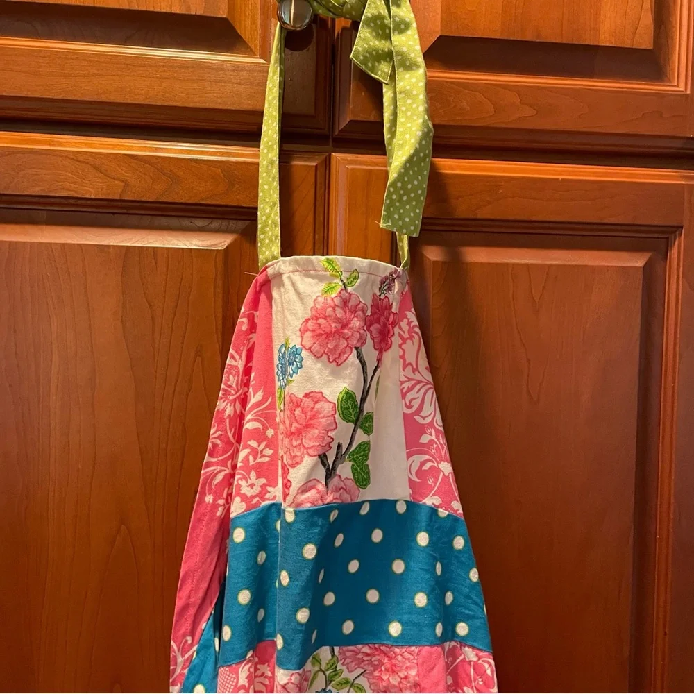 Target floral dot